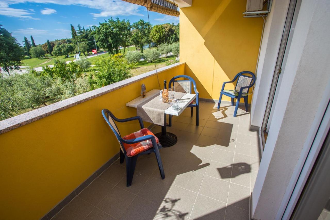 Apartman Vlado Apartment เวอร์ซาร์ ภายนอก รูปภาพ