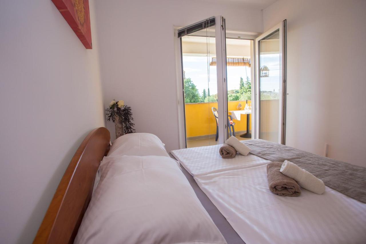 Apartman Vlado Apartment เวอร์ซาร์ ภายนอก รูปภาพ