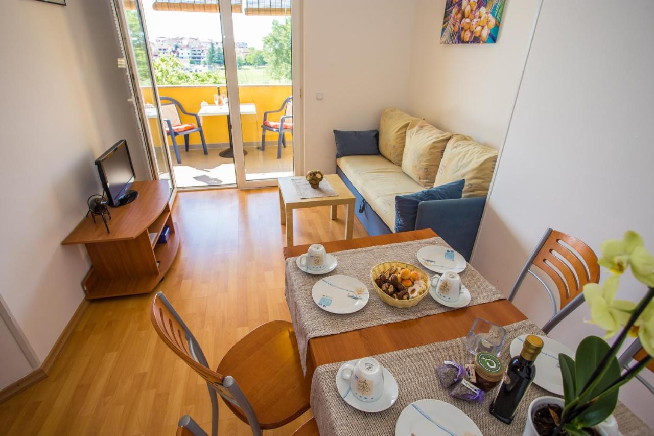 Apartman Vlado Apartment เวอร์ซาร์ ภายนอก รูปภาพ
