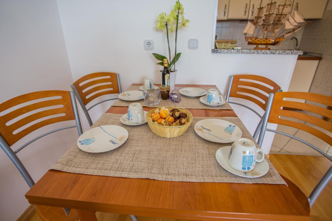 Apartman Vlado Apartment เวอร์ซาร์ ภายนอก รูปภาพ